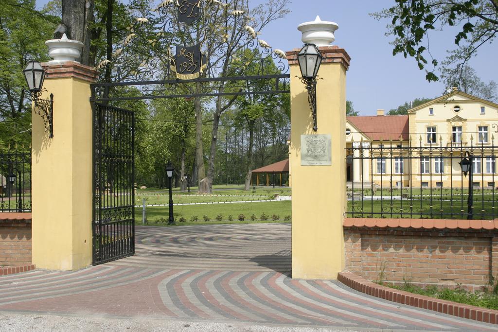 Palac Piorunow & Spa Kwiatkowice Ngoại thất bức ảnh