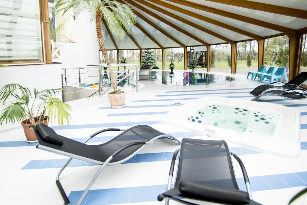 Palac Piorunow & Spa Kwiatkowice Ngoại thất bức ảnh
