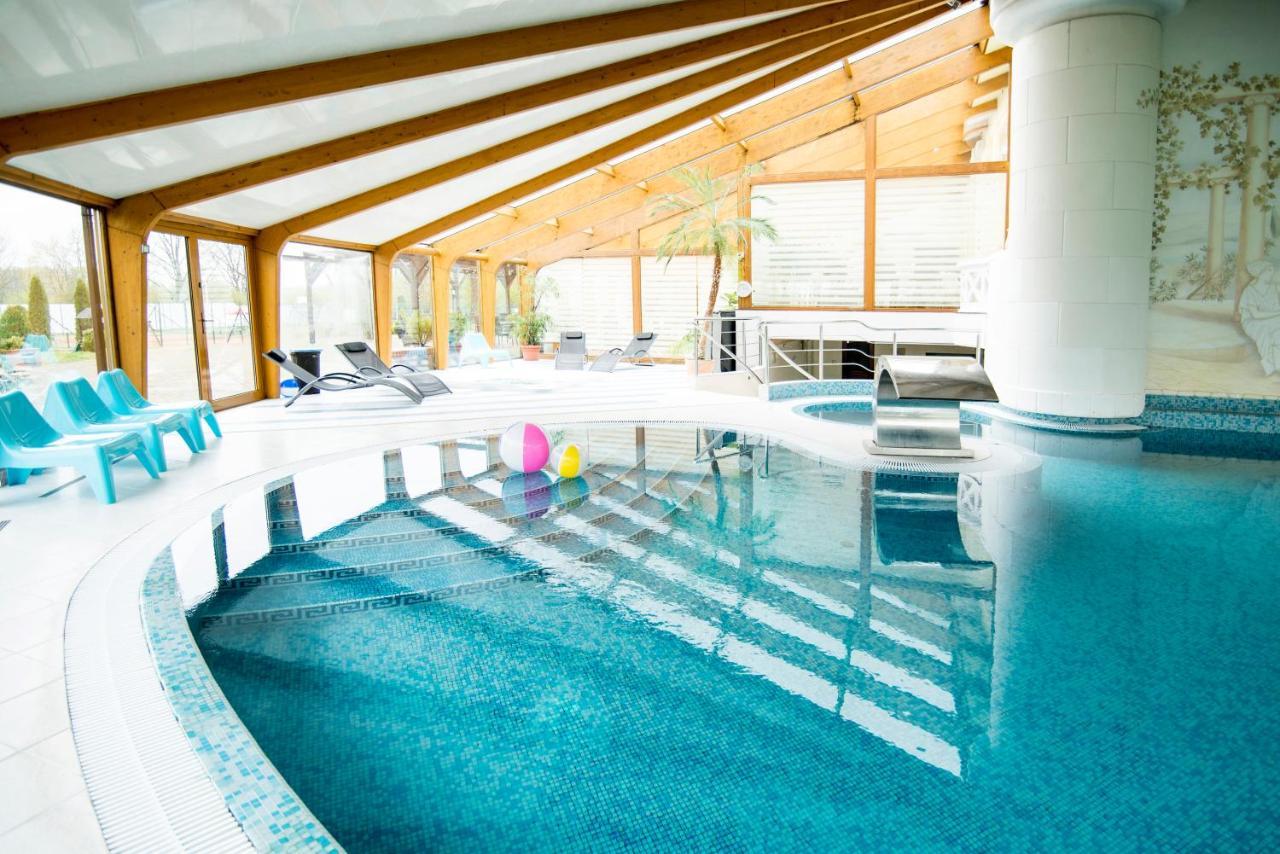 Palac Piorunow & Spa Kwiatkowice Ngoại thất bức ảnh